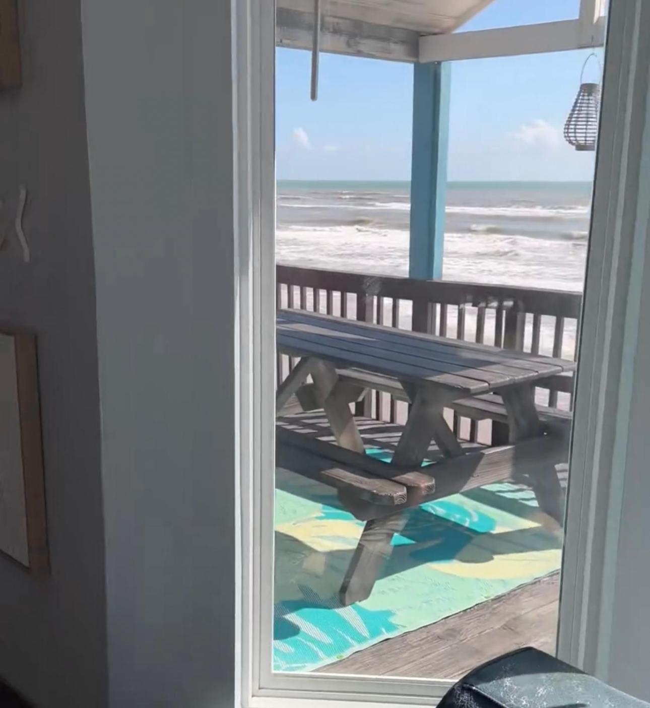 Surfside Beachfront Dream Экстерьер фото