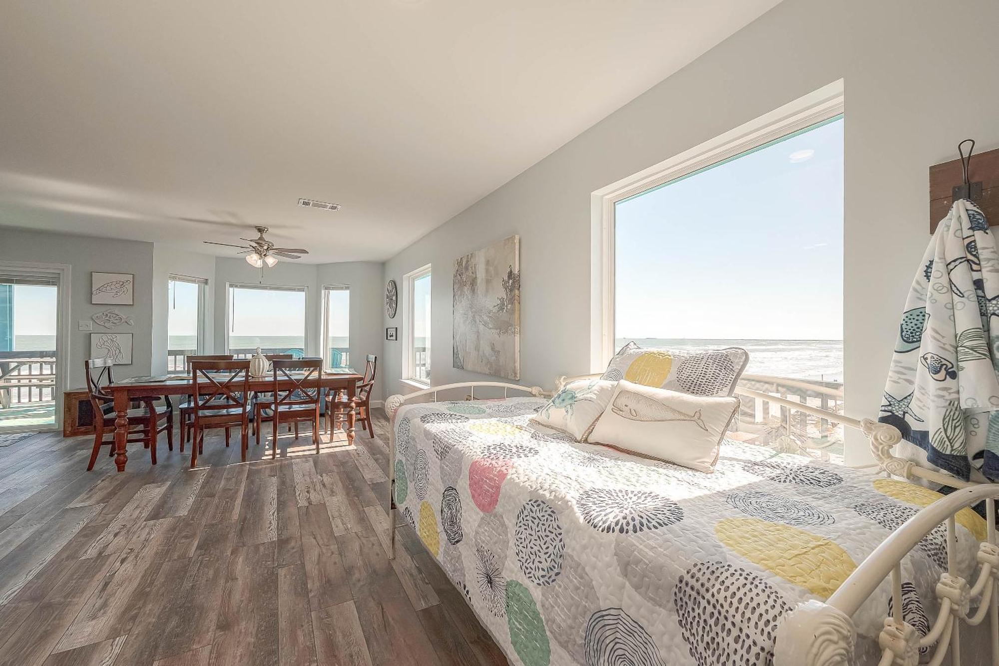 Surfside Beachfront Dream Экстерьер фото