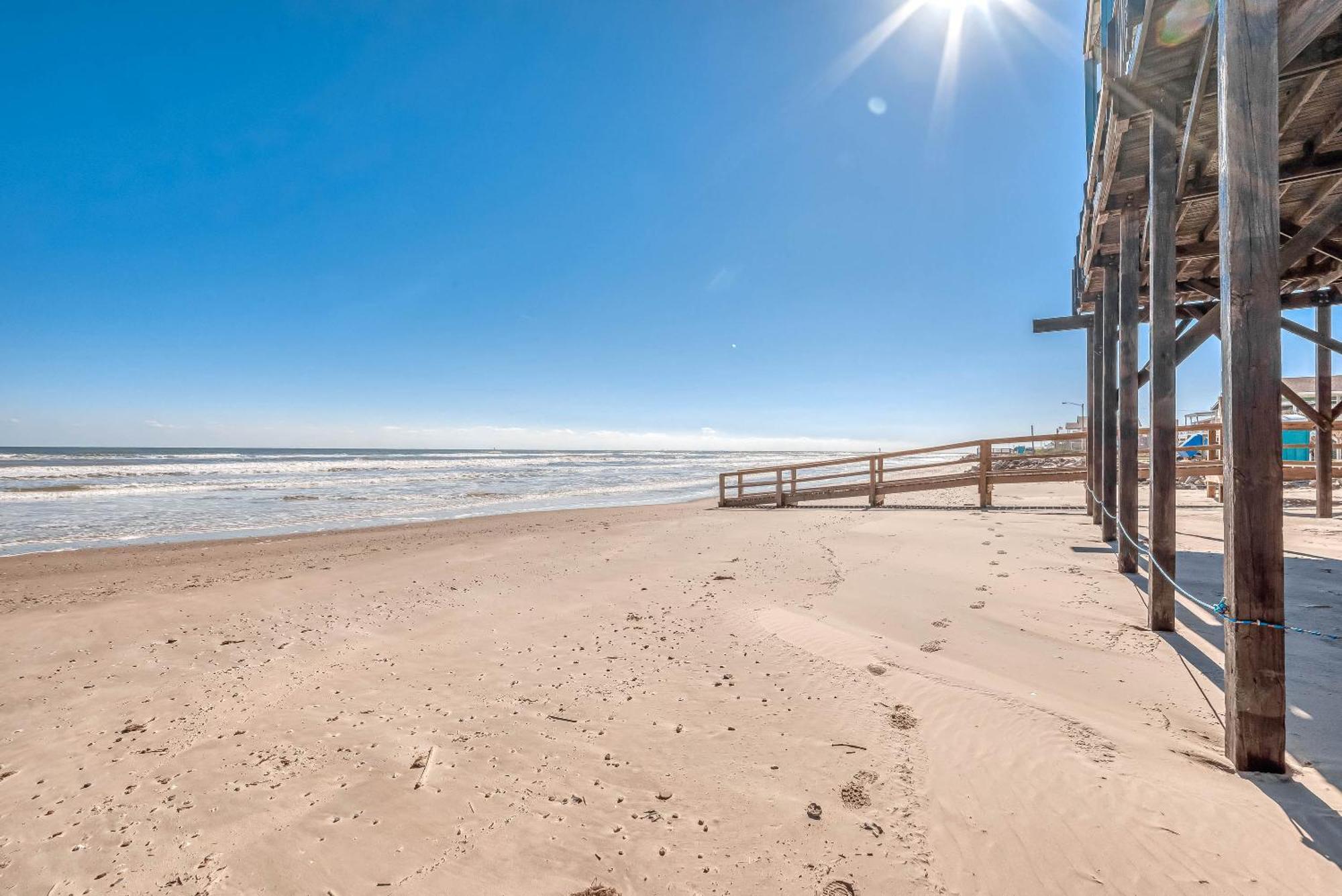 Surfside Beachfront Dream Экстерьер фото